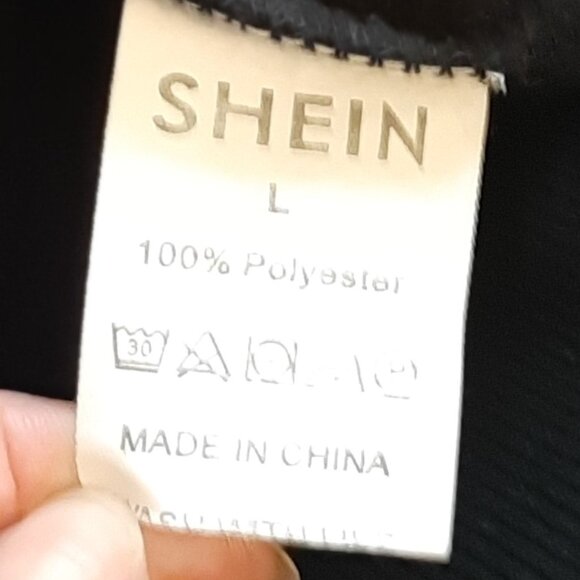 SHEIN Black Mushroom Patch Hoodie Size L Unisex - Picture 5 of 5